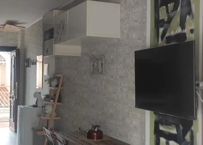 Saltillo Alto White Apartment *